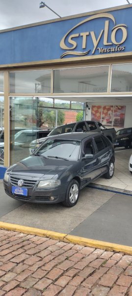 Gol GIV 1.0  4P